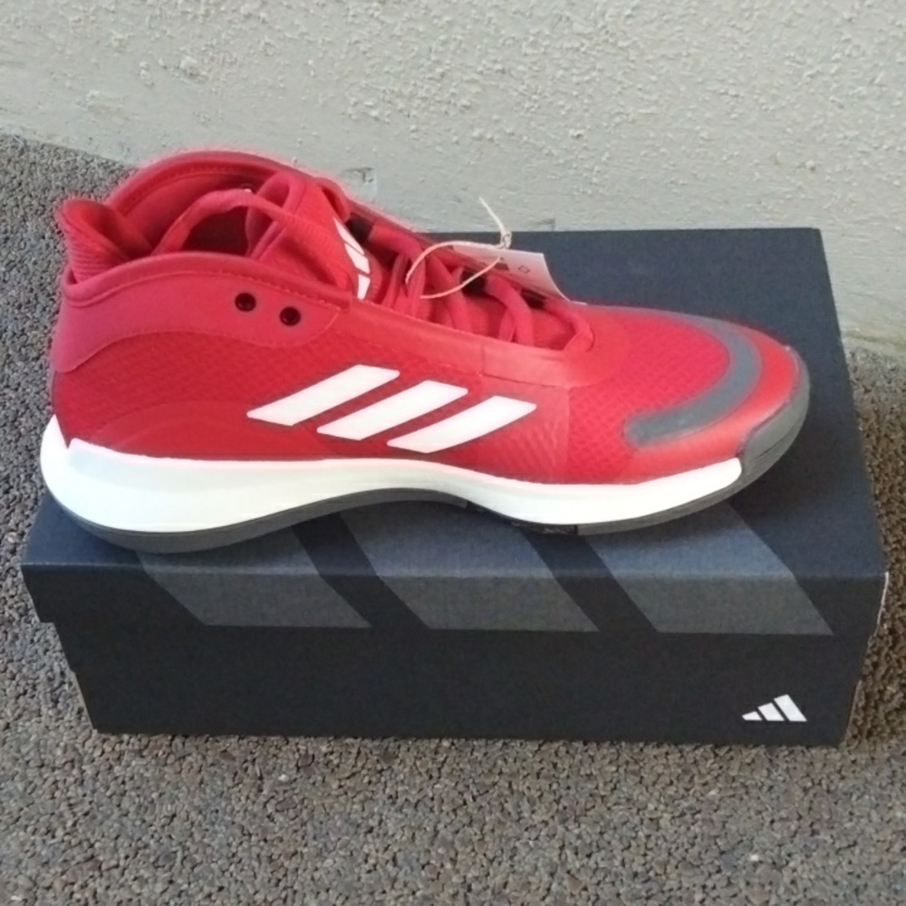 adidas BOUNCE LEGENDS
